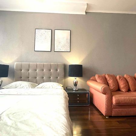 Appartamento Куліша 41, Помешкання В Центрі Біля Тц Форум Leopoli Esterno foto