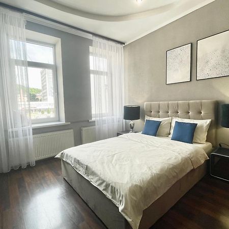 Appartamento Куліша 41, Помешкання В Центрі Біля Тц Форум Leopoli Esterno foto