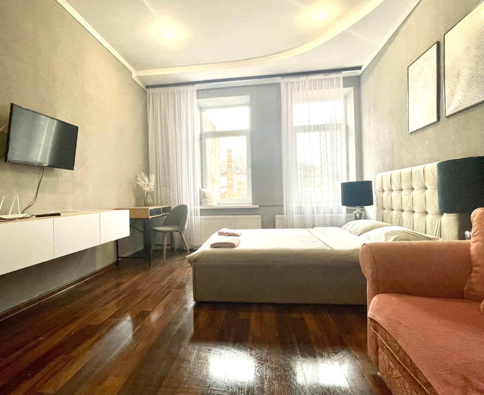 Appartamento Куліша 41, Помешкання В Центрі Біля Тц Форум Leopoli Esterno foto